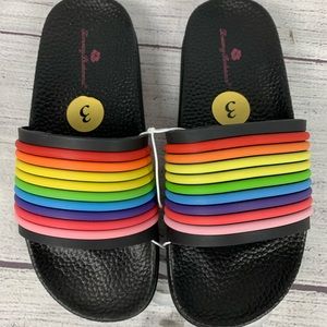 NWOT Tommy Bahama Girls Rainbow Slides 🌈 Size 3